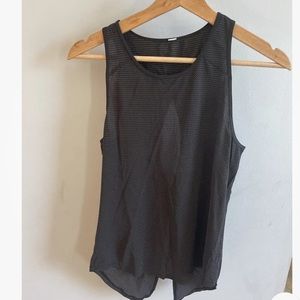 Lululemon Women’s Tank Top Loose Fit Back Cut Out Stripe Black Size 6*